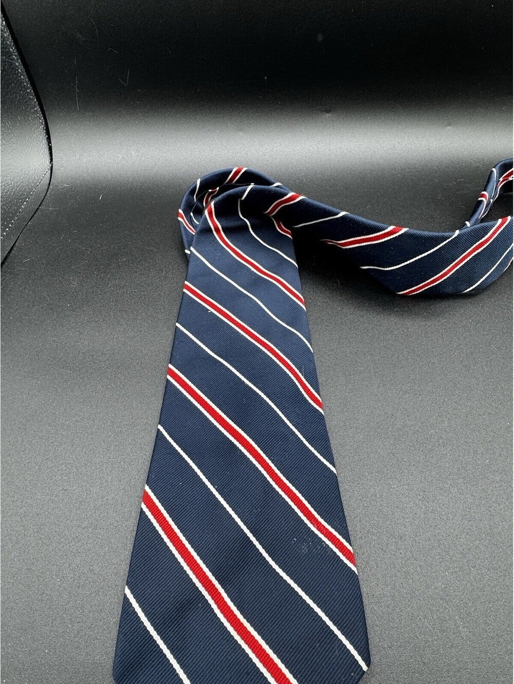 Vintage JCPenney Saddle Club Tie Navy Red White Stripe Nylon 54” x 4”